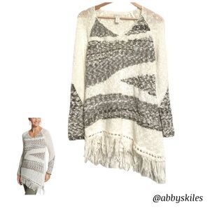 Chico’s Sweater Pattern Fringe Valentina Sweater Size Small Asymmetrical Hemline
